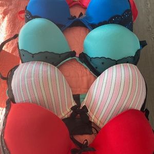 Collection of 5 V. Secret Bras 36 B all for $25